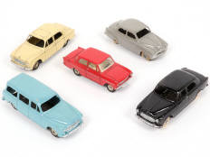 Lot 264 - DINKY TOYS (FRANCE) (5)