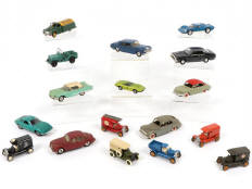 Lot 314 - DIVERS (17)