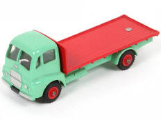 Lot 104 - DINKY TOYS (GB) (1)