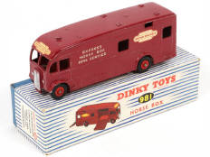 Lot 112 - DINKY TOYS (GB) (1)