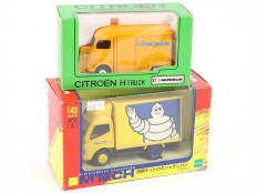 Lot 275 - DIVERS (JAPON) (2)