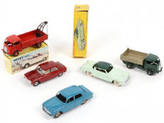 Lot 159 - DINKY TOYS (FRANCE) (5)