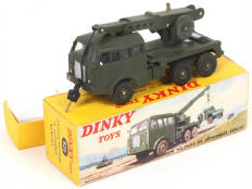 Lot 163 - DINKY TOYS (FRANCE) (1)
