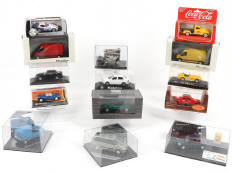 Lot 207 - DIVERS (13)