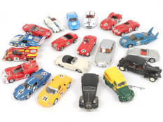 Lot 127 - DIVERS (20)