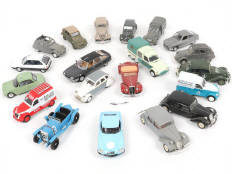 Lot 128 - DIVERS (20)