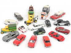 Lot 136 - DIVERS (20)