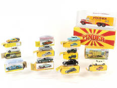 Lot 257 - DIVERS (12)