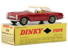 DINKY TOYS (FRANCE) (1)