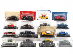 Lot 303 - DIVERS (16)