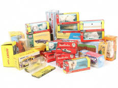 Lot 292 - DIVERS (25)