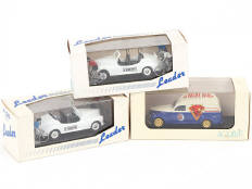 Lot 282 - DIVERS (3)