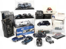 Lot 289 - DIVERS (14)