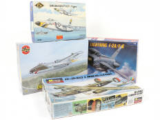 Lot 309 - DIVERS (4)