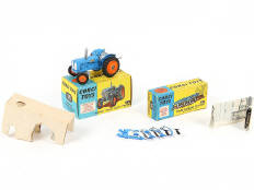 Lot 127 - CORGI TOYS (GB) (1)