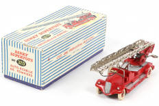 Lot 195 - DINKY TOYS (FRANCE) (1)