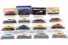 Lot 263 - DIVERS (16)