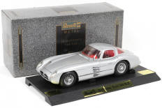 Lot 66 - REVELL (ALLEMAGNE) (1)