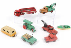 Lot 288 - DINKY TOYS (GB) (8)