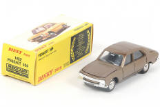 Lot 301 - DINKY TOYS (FRANCE) (1)