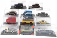 Lot 339 - DIVERS (11)