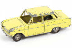 Lot 193 - DINKY TOYS (FRANCE) Série JUNIOR (1)