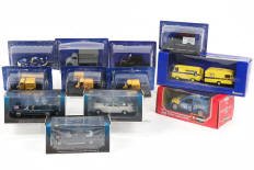 Lot 94 - DIVERS (12)
