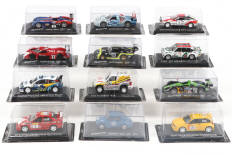 Lot 107 - DIVERS (12)
