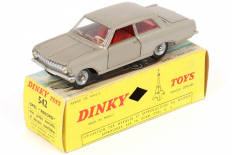 Lot 151 - DINKY TOYS (FRANCE) (1)
