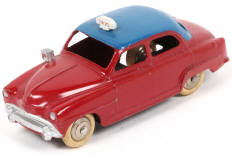 Lot 86 - DINKY TOYS (FRANCE) (1)