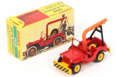 Lot 147 - DINKY TOYS (FRANCE) (1)