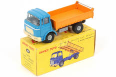 Lot 175 - DINKY TOYS (FRANCE) (1)