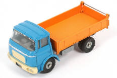 Lot 107 - DINKY TOYS (FRANCE) (1)