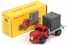 Lot 169 - DINKY TOYS (FRANCE) (1)