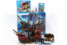 Lot 134 - PLAYMOBIL (ALLEMAGNE) (3)