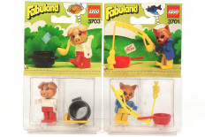 Lot 100 - LEGO (DANEMARK) (2)