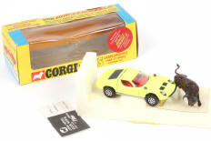 Lot 105 - CORGI TOYS (GB) (1)