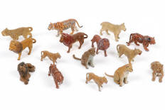 Lot 309 - DIVERS (15)