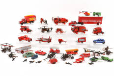 Lot 157 - DIVERS (40)