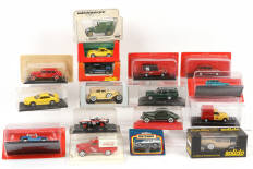 Lot 92 - DIVERS (17)