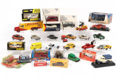 Lot 111 - DIVERS (31)