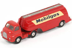 Lot 191 - CORGI TOYS (GB) (1)