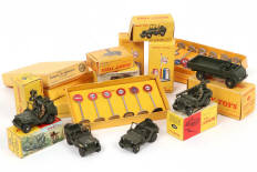 Lot 352 - DINKY TOYS (FRANCE) (12)