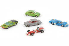 Lot 422 - DINKY TOYS (FRANCE) (4)