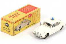Lot 372 - DINKY TOYS (GB) (1)