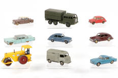 Lot 326 - DINKY TOYS (FRANCE) (9)
