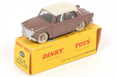 Lot 329 - DINKY TOYS (FRANCE) (1)