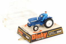 Lot 272 - DINKY TOYS (GB) (1)
