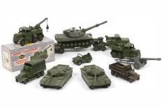 Lot 246 - DINKY TOYS (GB) (9)