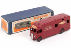 Lot 279 - DINKY TOYS (GB) (1)